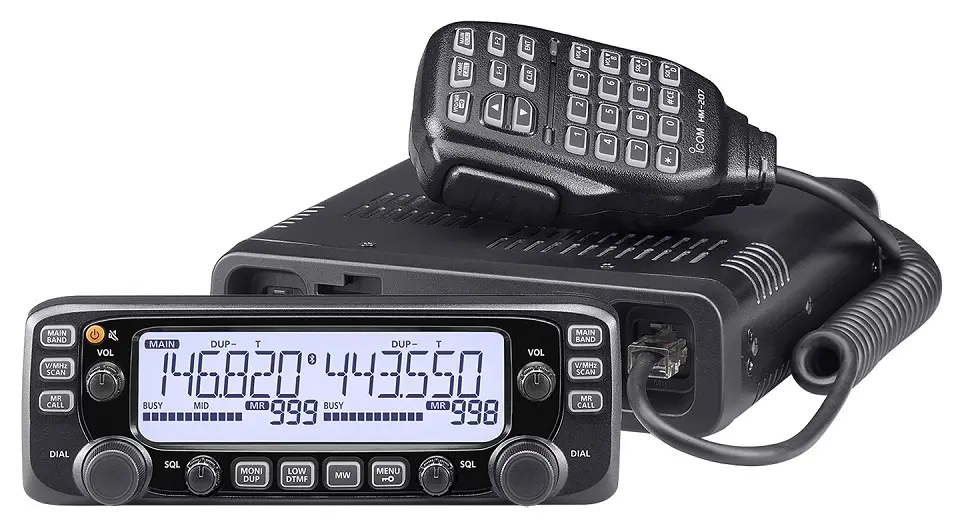 Radio rig dual band Icom IC-2730A.