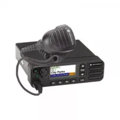 Motorola M8668i radio mobil / radio base /radio digital