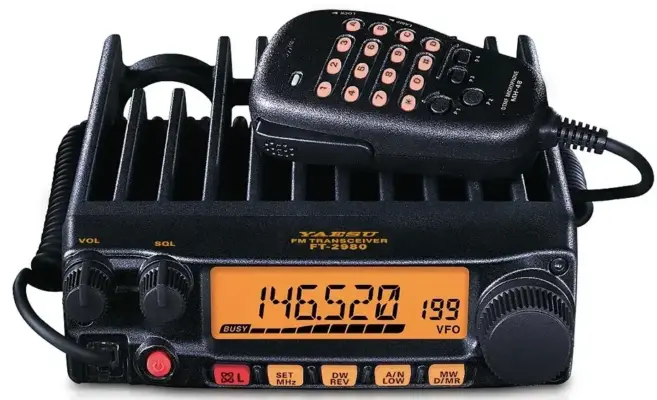 Yaesu FT-2980R | Rakomindo Radio rig mobile VHF Yaesu FT-2980R.