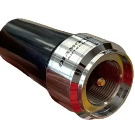 Bonggol Antena Mobil Diamond MC202.