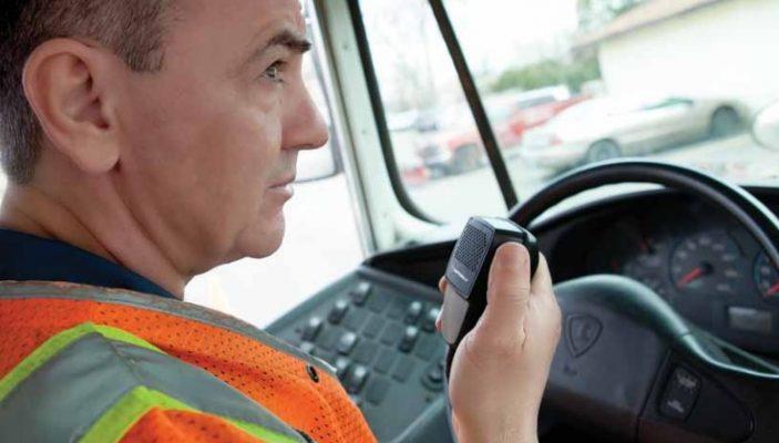 Motorola XiR M3688 | Kontraktor Radio Komunikasi Radio Rig Motorola XiR M3688