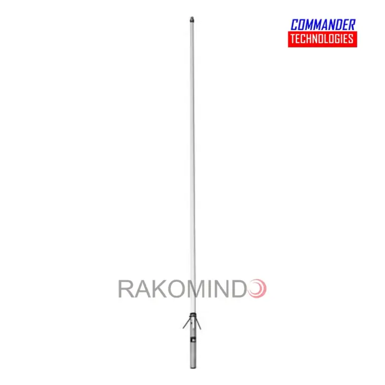 Antena vertikal Commander 220-3AN dengan radome putih dan bagian dudukan di bawah