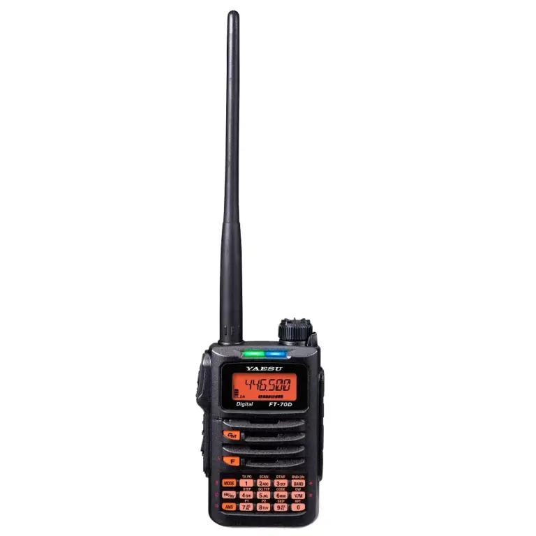 Radio genggam Yaesu FT-70DR dengan mode FM analog dan C4FM