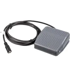 Tombol PTT kaku atau foot switch Hytera POA85.