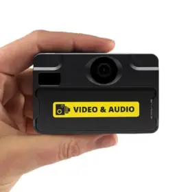 Bodycam atau kamera badan Motorola VT100.