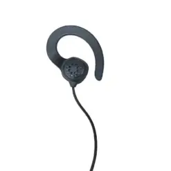 Headset Hytera EHN35R-P berbentuk C mengikuti daun telinga.