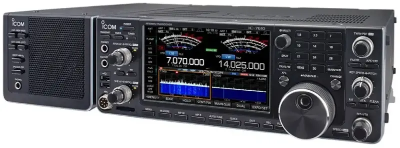 Speaker eksernal Icom SP-41 original dengan radio SSB Icom IC-7610.