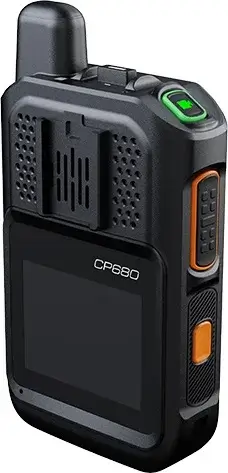 Kamera badan dengan tombol PTT Telox CP680.
